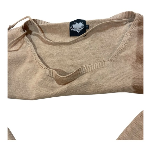 Sagi Dolls Lnit Popover Sweater Sz S Camel Tie - Picture 3 of 7